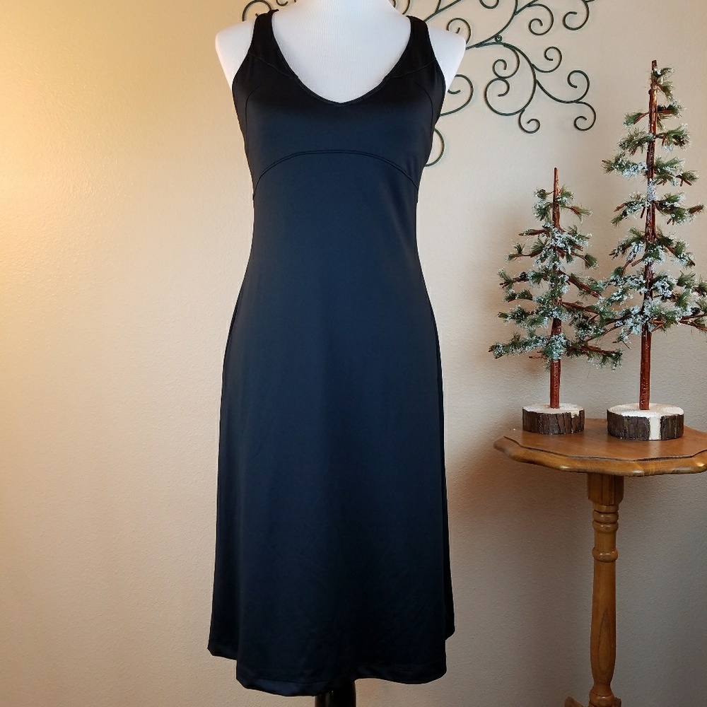 Columbia Omni-wick Dress Size Medium